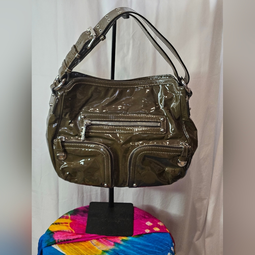Marc Jacobs Olive Green Patent Shoulder Bag with Silver Hardware & Dust Bag EUC - Picture 2 of 4
